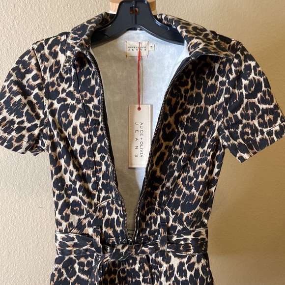 NWT Alice + Olivia Gorgeous Leopard Print Stretch Cotton Romper - Picture 11 of 16